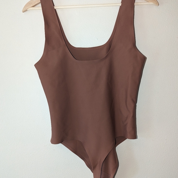 Parade Nearly Naked Seamless Bodysuit - Picture 4 of 5